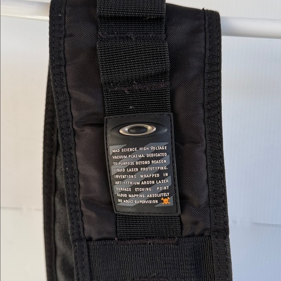 VINTAGE OAKLEY SANDBAG SLING BAG BACKPACK - DECENT USED CONDITION BLACK TACTICAL - Picture 12 of 17